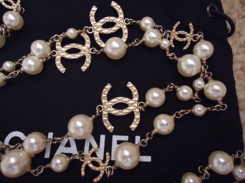 AUTHENTIC* Chanel GOLD faux PEARL 47 NECKLACE/BELT WITH 8 GOLD CC 